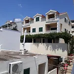 Apartment Punta Milna *