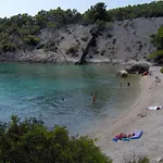 Punta Milna Apartment *