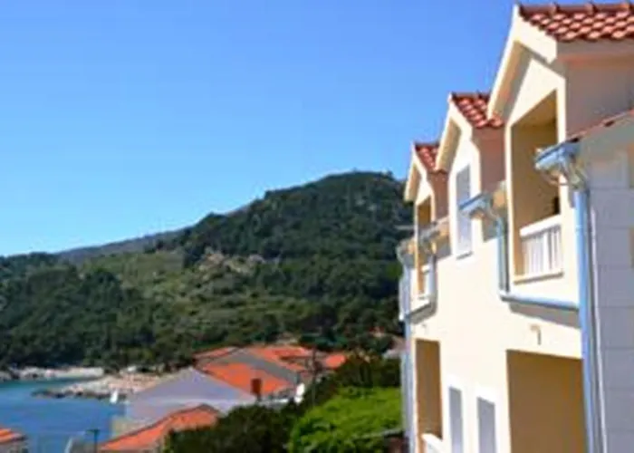 Punta Milna Appartement *